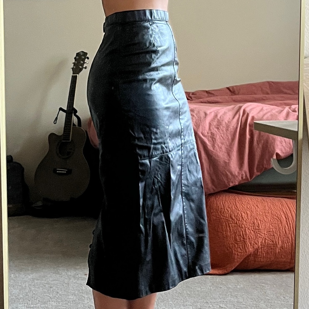 Vintage Black Leather Pencil Skirt with Back Button Detail